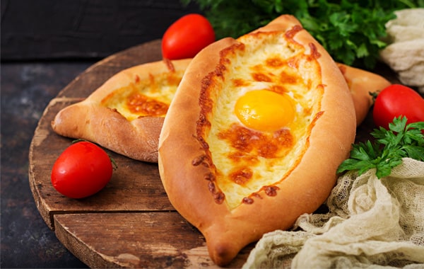 Хачапури по-аджарски
